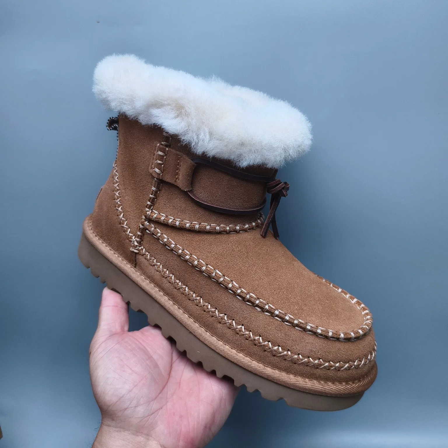 💰560 UGG sheepskin all-in-one snow boots 8251 mid-top braided casual shoes Color: maroon antelope brown Matching size: 35-40